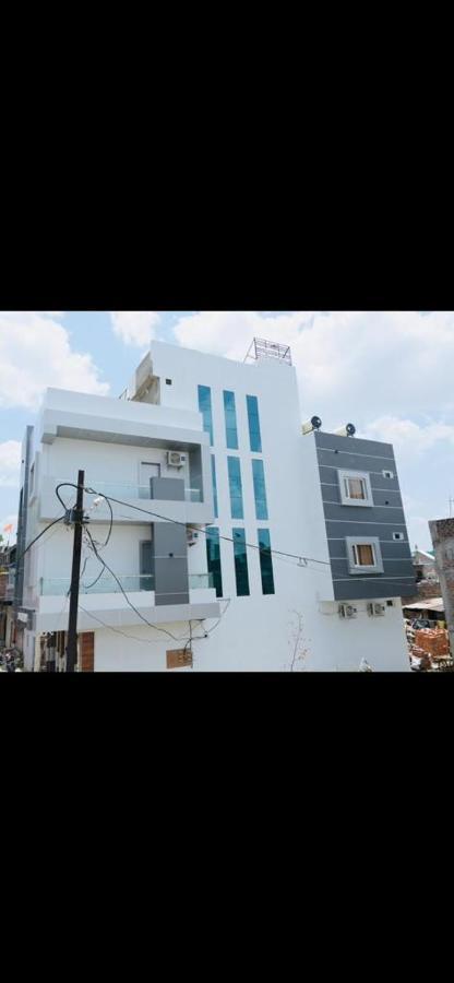 Hotel Anand Ujjain Εξωτερικό φωτογραφία
